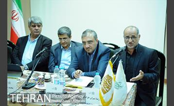 نشست بررسی دایره مشمول قانون ممنوعیت بکارگیری بازنشستگان 18