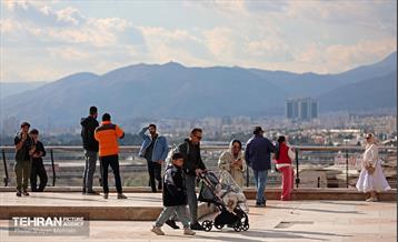 برج میلاد در ایام نوروز 45