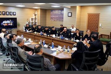 نشست مدیران اداره‌ کل سرمایه‌ انسانی با پرسنل برج میلاد 5