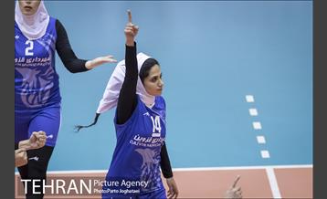 دیدار تیم‌های والیبال شهرداری قزوین و سروقامتان بابل 9