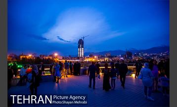 ساعت زمین در تهران 12