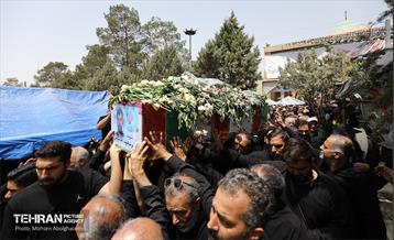 مزار شهدای مقاومت ملی در قطعه 42  بهشت زهرا (س) 3