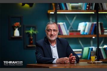 حضور شهردار تهران در برنامه «بدون توقف» 12