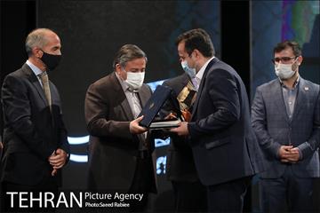 مراسم اختتامیه پنجمین دوره جایزه جهانی خشت طلایی تهران 59