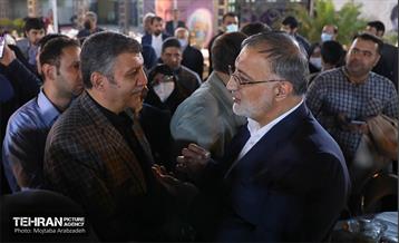 افطاری شهردار تهران با حضور خانواده شهدا 17