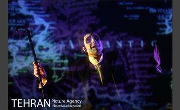 نمایش بیست هزار فرسنگ زیر دریا‎ 19