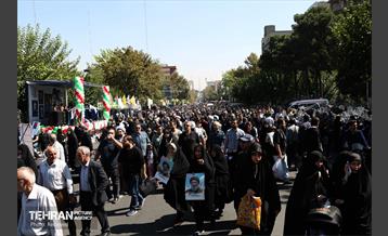 در حاشیه نماز جمعه تهران به امامت رهبر انقلاب 30