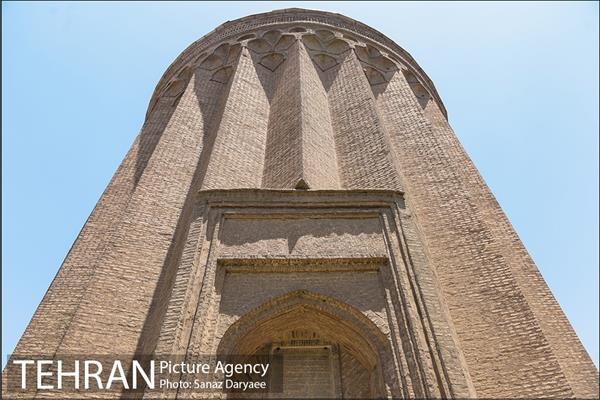 بازدید اعضا شورای شهر تهران از برج طغرل 7