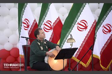 روز جمهوری اسلامی ایران در برج میلاد 16