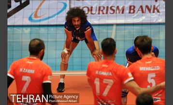 دیدار تیم های والیبال پیکان و سایپا 14