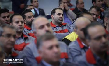 آیین بهره برداری از ۲ رام قطار ساخت داخل 26