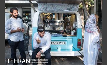 کافه راه سیار پشت فولکس واگن قدیمی‎ 20