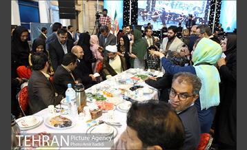 ضیافت افطار جمعی از معلول جسمی و حرکتی با شهردار تهران 32
