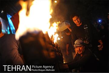 مشعل‌گردانی در دولت آباد تهران 21