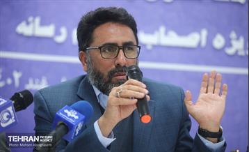 نشست خبری معاون خدمات شهری و محیط زیست 13