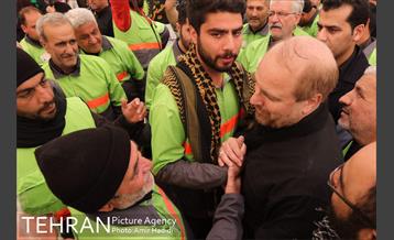 حضور شهردار تهران در جمع خدام الحسین 25