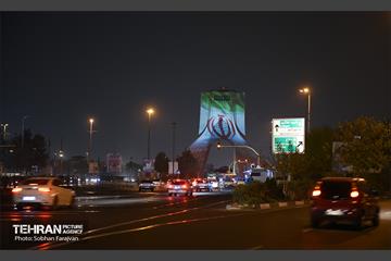 جشن نور پیروزی تیم ملی در میدان آزادی  18