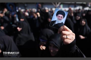 اجتماع مردم تهران در پی شهادت رهبر انقلاب - 1 24