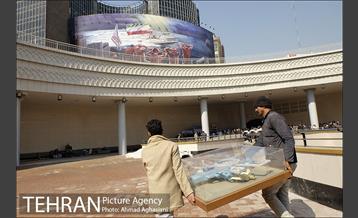 بازدید هنرمندان از بروژه بلازای ولیعصر 21