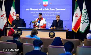 نشست مدیران شهرداری تهران با رئیس جمعیت هلال احمر 5