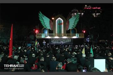 عزاداری شب هشتم ماه محرم در میدان نبوت 44