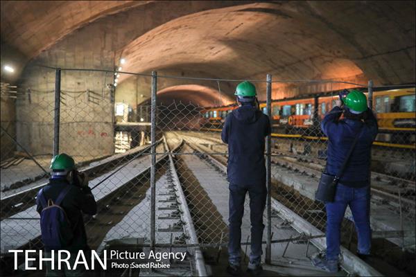 تور عکاسی پارکینگ زیرزمینی قطارهای شهری 31