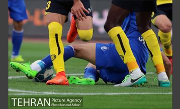 دیدار تیم های فوتبال استقلال و سپاهان