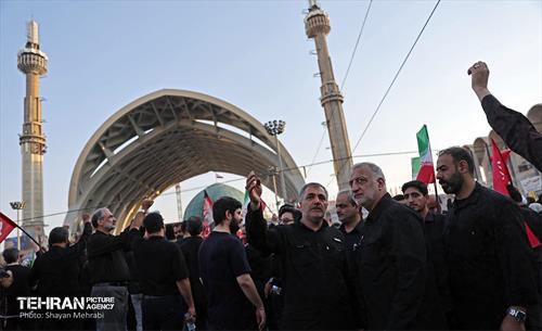 شهردار تهران در آیین وداع با آقای شهید ایران 5