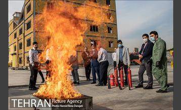 بازدید مدیرکل دفتر شهردار تهران از مرکز آموزش های آتش نشانی 24