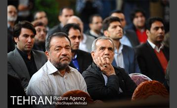 بازدید شهردار تهران از خانه موزه شهید مدرس در روز مجلس 11