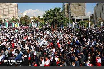 اجتماع جمعیت هلال احمر و کادر بهداشت و درمان در حمایت از مردم فلسطین 4