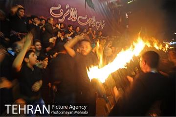مشعل‌گردانی در دولت آباد تهران 27