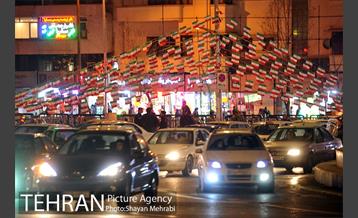 96-11-21 آذین بندی خیابان ها به مناسبت 22 بهمن 26