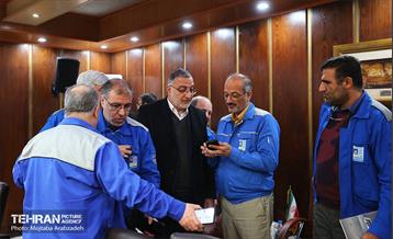 بازدید شهردار تهران از شرکت ایران‌خودرو 15