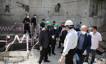 بازدید اعضای کمسیون حمل و نقل شورای اسلامی شهر از ایستگاه تقاطعی مترو توحید 44