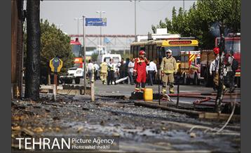 آتش سوزی در کارخانه رنگ  12