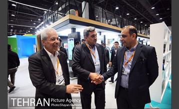 بازدید پیروز حناچی از نمایشگاه مجمع جهانی شهری در ابوظبی امارات 17