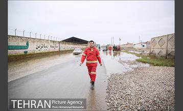 تخلیه آب از منازل مسکونی شهر آق قلا 42