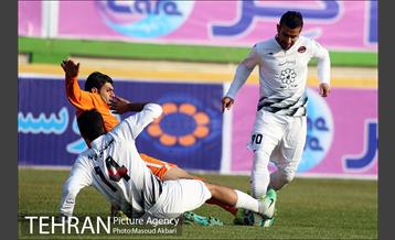 دیدار تیم های فوتبال سایپا و سیاه جامگان