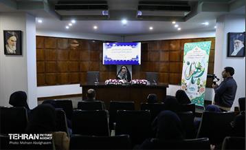 جلسه هم‌اندیشی رییس نهاد پایش طرح های توسعه شهری با جمعی از بانوان 26