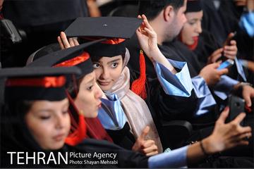 نخستین جشن فارغ التحصیلی ادوار دانشکده خبر 4