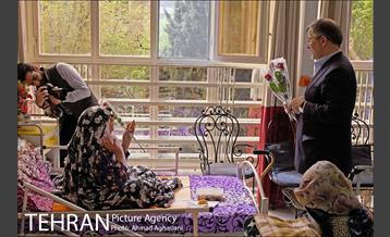 دیدار معاون شهردار با سالمندان 17