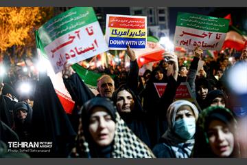 مراسم سوگواری هفتمین روز شهادت رهبر انقلاب در میدان هفت‌حوض