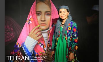 نمایش عکس «زیبایی در جنگ» 19