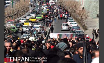 تشییع شهدای آتش نشان با حضور مردم  15