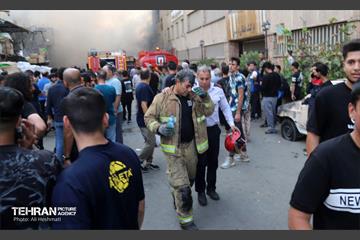 حریق در بازار آهن شادآباد 30