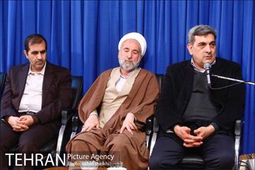دیدار شهردار تهارن با آیت الله العظمی نوری همدانی  11