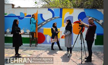 رنگ آمیزی و طراحی جداره شهری در منطقه 7 24