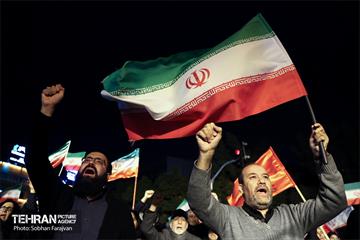 مراسم عزاداری شهادت رهبر انقلاب اسلامی در میدان شهید طهرانی‌مقدم 12
