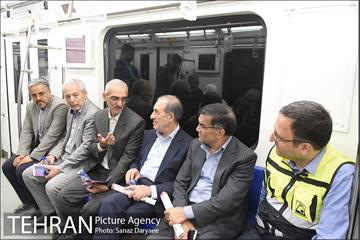 بازدید معاونت حمل و نقل و ترافیک شهرداری تهران و اعضای شورای شهر تهران از عملیات تکمیلی خط ۷ 16